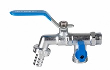 Grifo Esfera para Manguera con Dos Salidas 1/2'' x 3/4'' x 3/4''