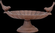 Bebedero Pajaros Pie de Hierro Fundido 