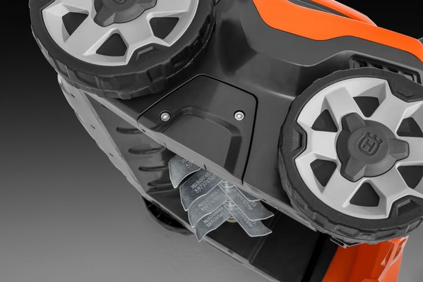 Escarificador Husqvarna S138i