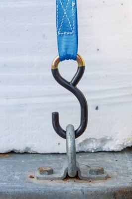 Cincha Amarre 2 p. 4 Metros con Trinquete 800 Kg