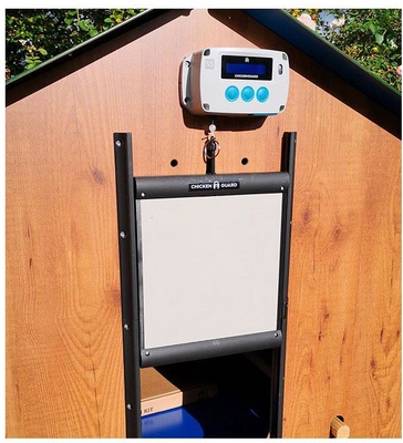 Puerta Automatica para Gallinas Chickenguard Extreme