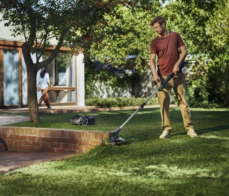 Kit Recortadora Husqvarna Aspire T28 + Bater�a 2,5 Ah y Cargador 18V